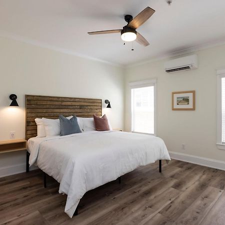 Pinewood 102 Inn At Old Beach فيرجينيا بيتش المظهر الخارجي الصورة